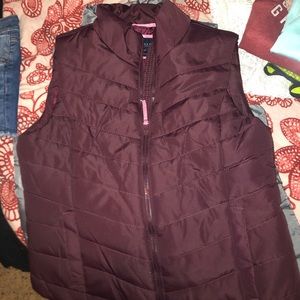 Maroon Aeropostale vest